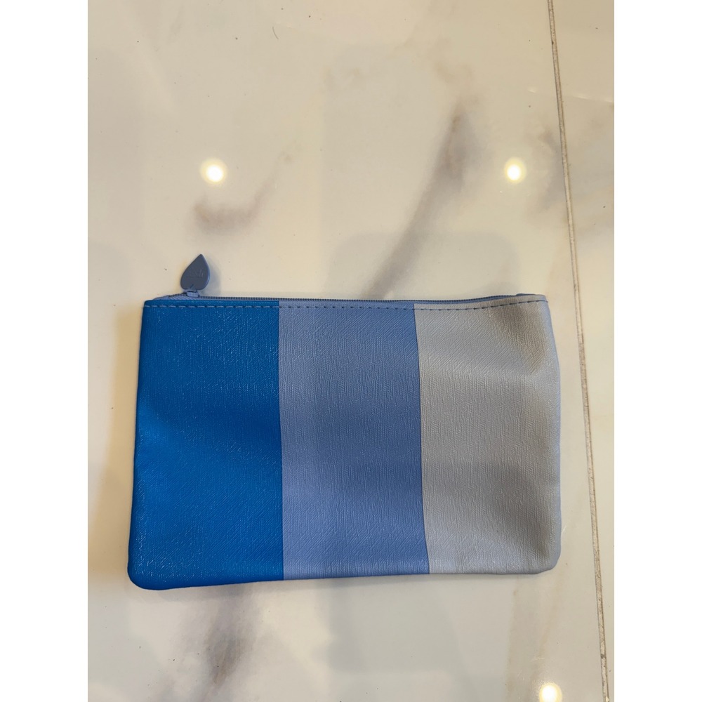 Ipsy‎ Blue Colorblock Makeup Bag Heart Zipper Pull Cosmetic Pouch Travel Case